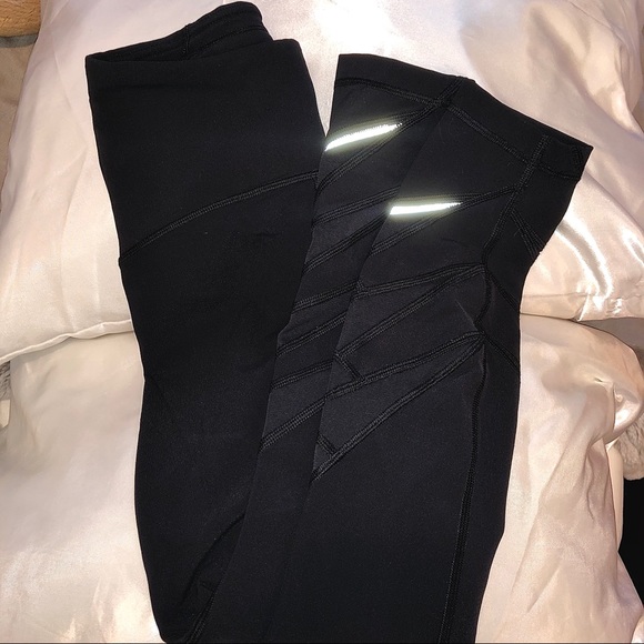 Black Lululemon Leggings High rise - Picture 6 of 6